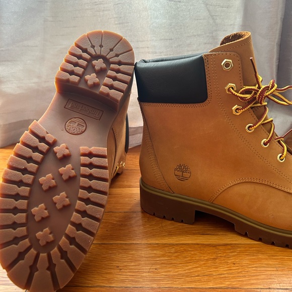 Timberland Boots - Women - Picture 5 of 8